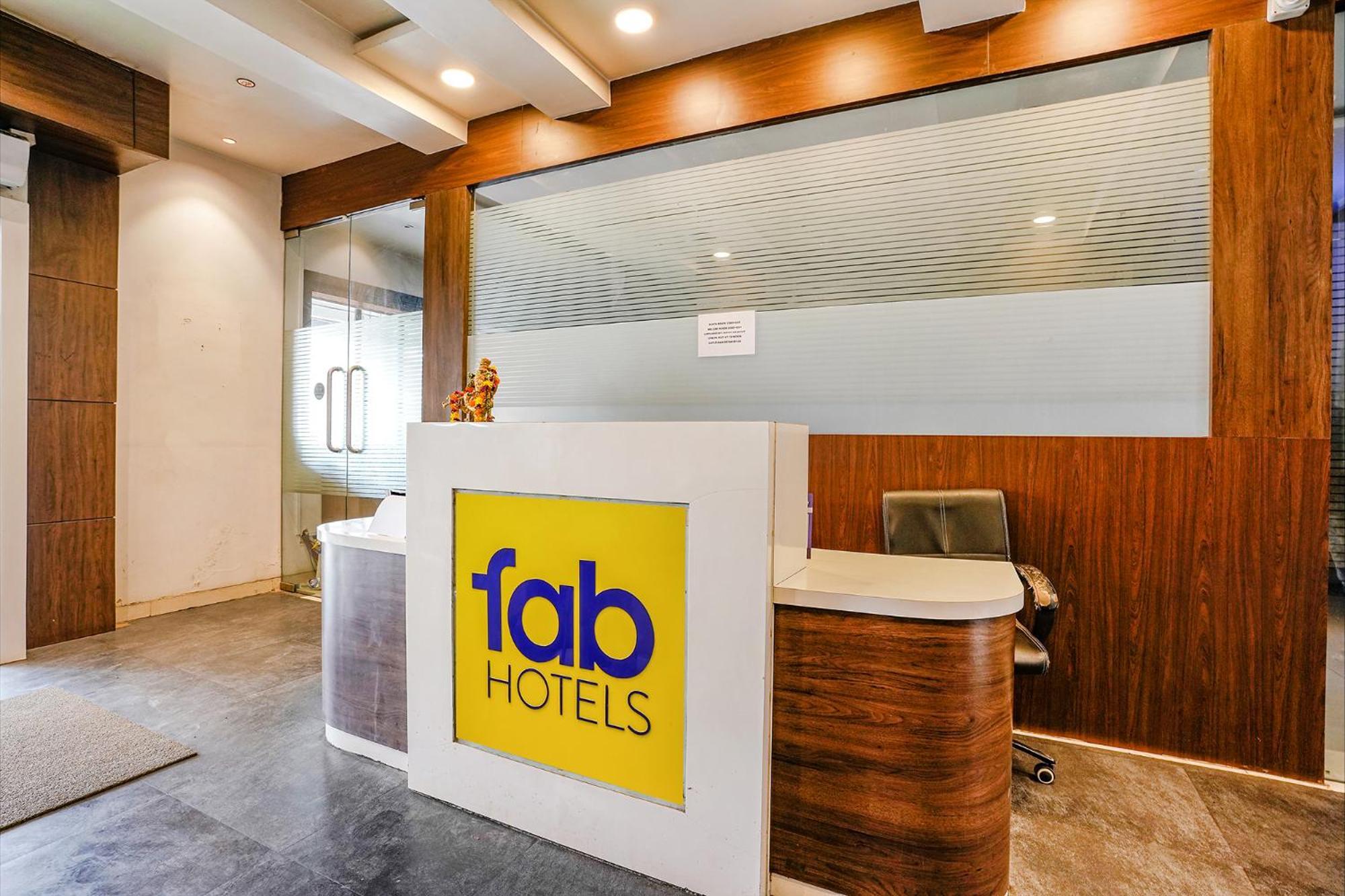 Fabhotel Krishna Inn Kashele Exteriör bild
